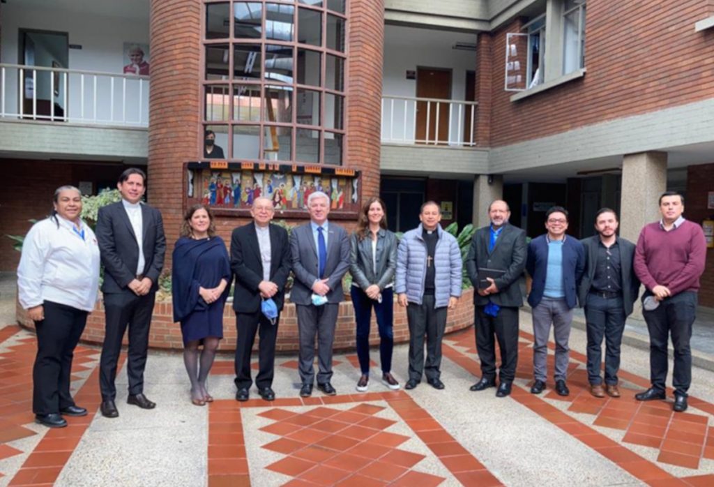 Bogota conferencia episcopal DiPaz estrecha relación con la Conferencia Episcopal de Colombia