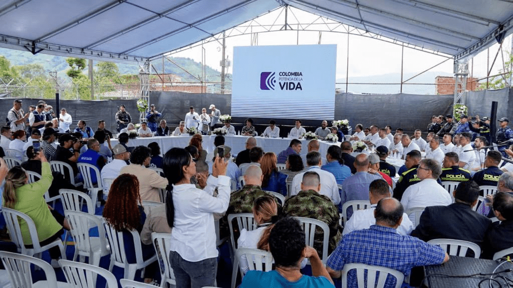 hjk 2 Dipaz en el inicio e instalación del proceso de paz urbana en Medellín y el Valle de Aburra.